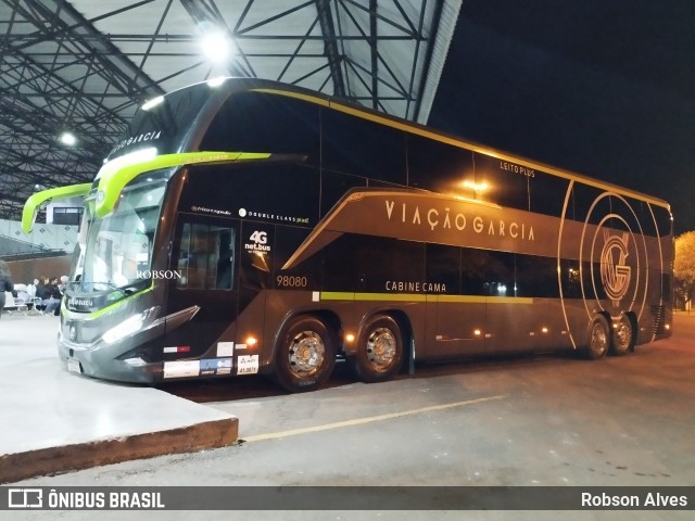 Viação Garcia 98080 na cidade de Paranavaí, Paraná, Brasil, por Robson Alves. Número da foto: #13292525.