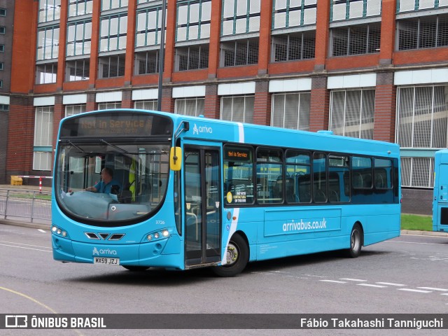 Arriva 3726 na cidade de Derby, Derbyshire, Inglaterra, por Fábio Takahashi Tanniguchi. Número da foto: #13291784.