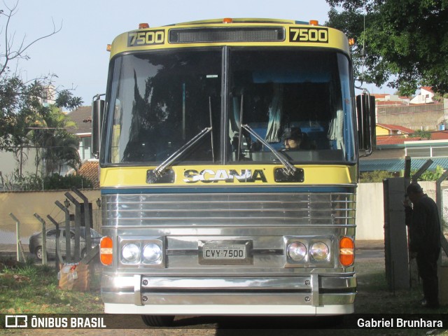 Ônibus Particulares 7500 na cidade de Campinas, São Paulo, Brasil, por Gabriel Brunhara. Número da foto: #13291535.