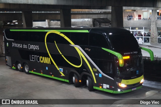 Expresso Princesa dos Campos 7561 na cidade de Curitiba, Paraná, Brasil, por Diogo Viec. Número da foto: #13291368.