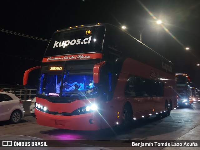 Pullman Santa Maria BBSX37 na cidade de San Bernardo, Maipo, Metropolitana de Santiago, Chile, por Benjamín Tomás Lazo Acuña. Número da foto: #13292948.