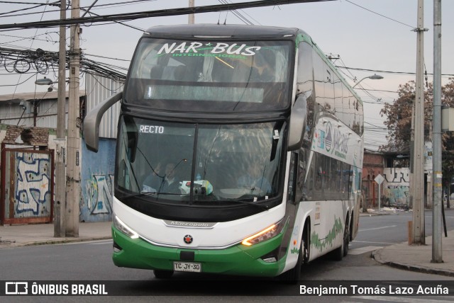 Nar-Bus Internacional 403 na cidade de Estación Central, Santiago, Metropolitana de Santiago, Chile, por Benjamín Tomás Lazo Acuña. Número da foto: #13292790.