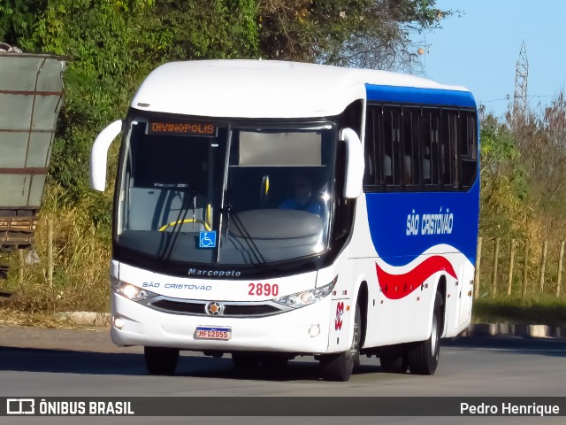 Viação São Cristóvão 2890 na cidade de Divinópolis, Minas Gerais, Brasil, por Pedro Henrique. Número da foto: #13292091.