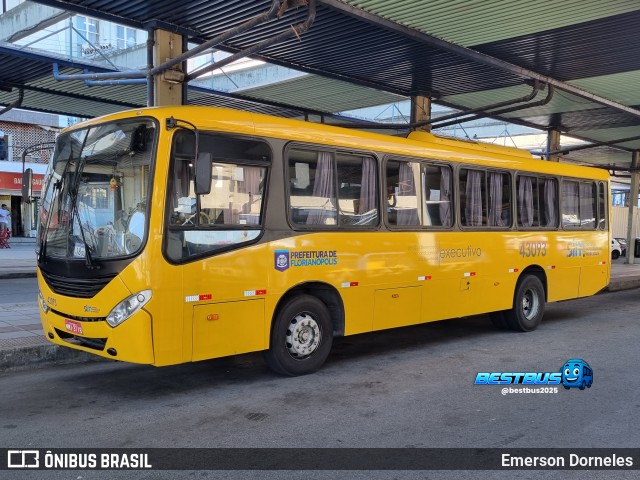 Insular Transportes Coletivos 43093 na cidade de Florianópolis, Santa Catarina, Brasil, por Emerson Dorneles. Número da foto: #13293982.