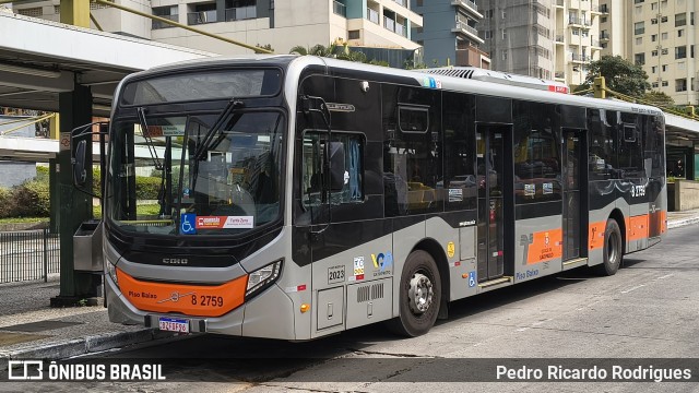 Viação Gato Preto 8 2759 na cidade de São Paulo, São Paulo, Brasil, por Pedro Ricardo Rodrigues. Número da foto: #13295841.