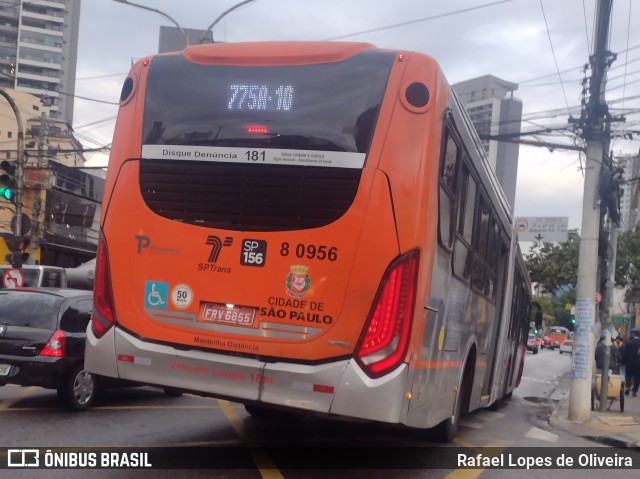 TRANSPPASS - Transporte de Passageiros 8 0956 na cidade de São Paulo, São Paulo, Brasil, por Rafael Lopes de Oliveira. Número da foto: #13294350.
