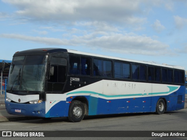 Ônibus Particulares 8240 na cidade de Aracaju, Sergipe, Brasil, por Douglas Andrez. Número da foto: #13295765.