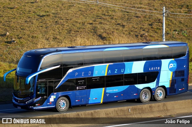 Pedra Azul Turismo 55000 na cidade de Canas, São Paulo, Brasil, por João Felipe. Número da foto: #13295195.