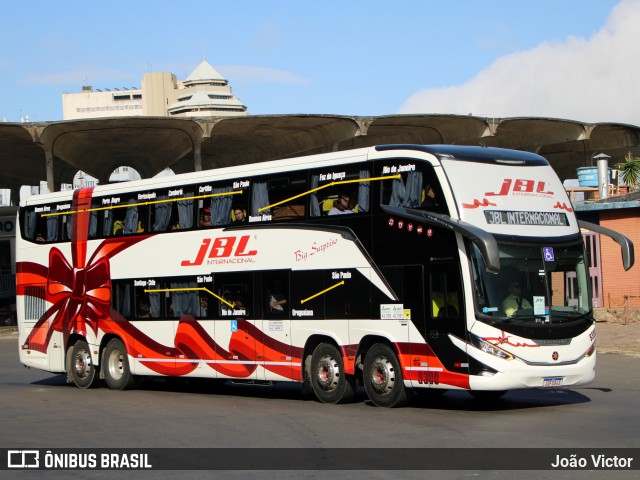 JBL Turismo 9300 na cidade de Porto Alegre, Rio Grande do Sul, Brasil, por João Victor. Número da foto: #13296215.