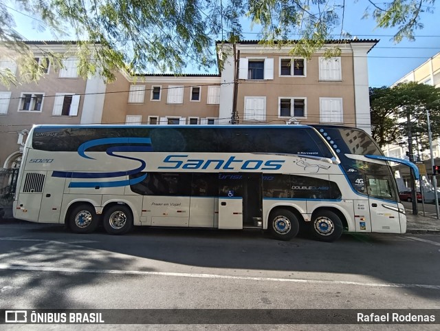 Santos Viagens e Turismo 5020 na cidade de Poços de Caldas, Minas Gerais, Brasil, por Rafael Rodenas. Número da foto: #13294692.
