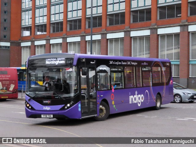 Trentbarton 201 na cidade de Derby, Derbyshire, Inglaterra, por Fábio Takahashi Tanniguchi. Número da foto: #13295453.