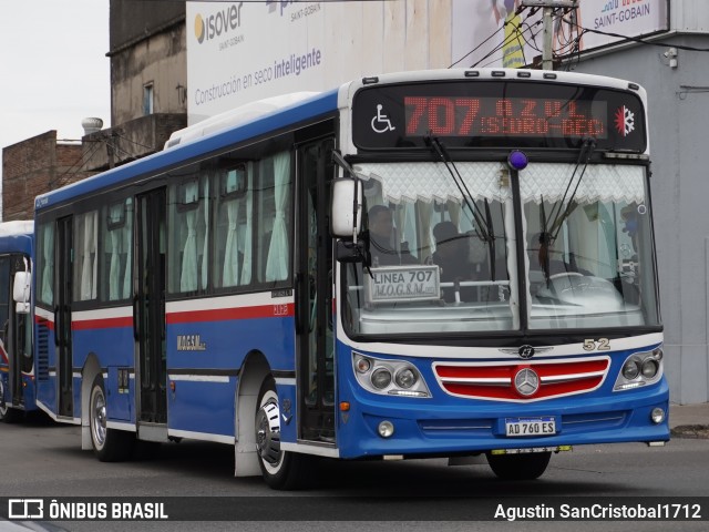 Micro Ómnibus General San Martin 52 na cidade de Quilmes, Quilmes, Buenos Aires, Argentina, por Agustin SanCristobal1712. Número da foto: #13294709.