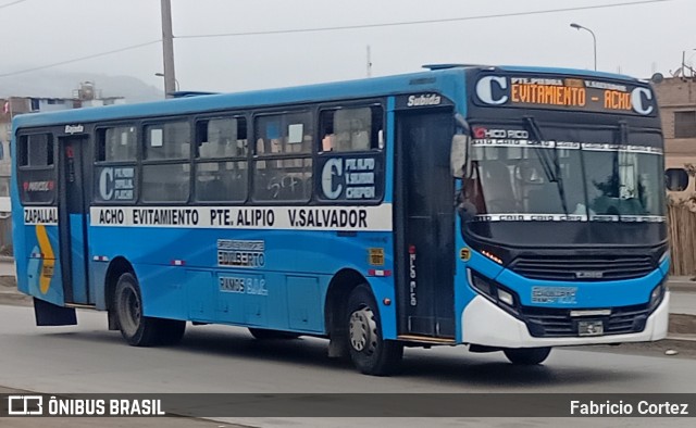 E.T. Edilberto Ramos S.A.C. 51 na cidade de Villa El Salvador, Lima, Lima Metropolitana, Peru, por Fabricio Cortez. Número da foto: #13295121.