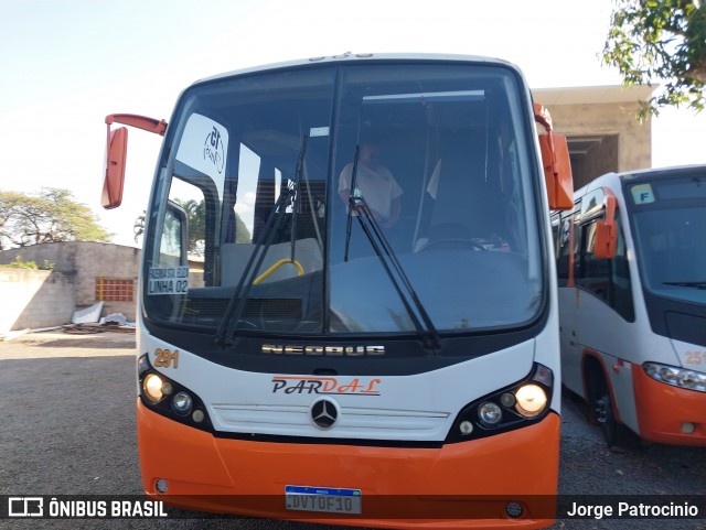 Pardal Locadora e Transporte - MRC Pinto Locadora e Veículo ME 201 na cidade de Santo Antônio de Posse, São Paulo, Brasil, por Jorge Patrocinio. Número da foto: #13293468.