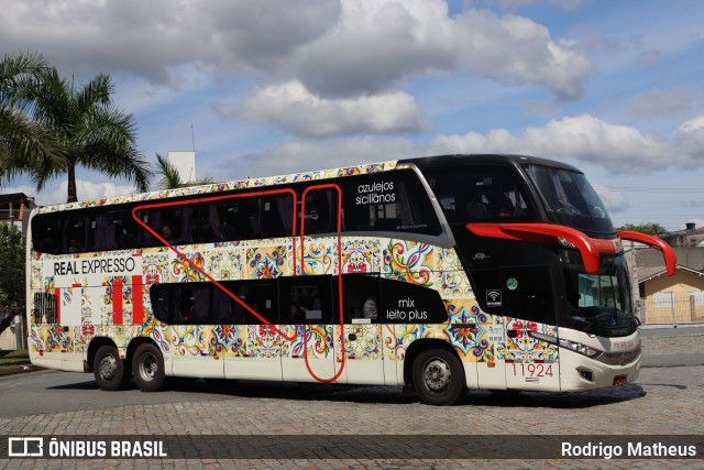 Real Expresso 11924 na cidade de Balneário Camboriú, Santa Catarina, Brasil, por Rodrigo Matheus. Número da foto: #13295929.