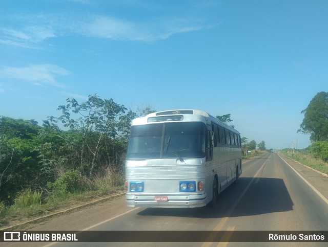 Ônibus Particulares 7345 na cidade de Ulianópolis, Pará, Brasil, por Rômulo Santos. Número da foto: #13294232.