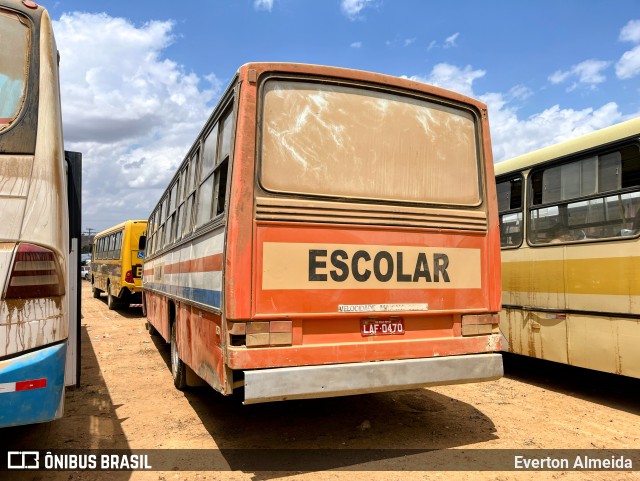 Ônibus Particulares LAF0470 na cidade de Sítio do Quinto, Bahia, Brasil, por Everton Almeida. Número da foto: #13295831.