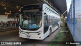 Plataforma Transportes 32002 na cidade de Salvador, Bahia, Brasil, por PH Sacramento. Número da foto: #13293890.