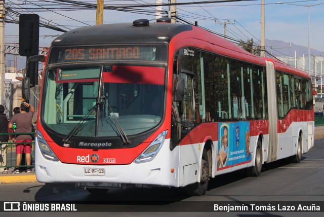 Subus 9705 na cidade de Puente Alto, Cordillera, Metropolitana de Santiago, Chile, por Benjamín Tomás Lazo Acuña. Número da foto: #13268646.