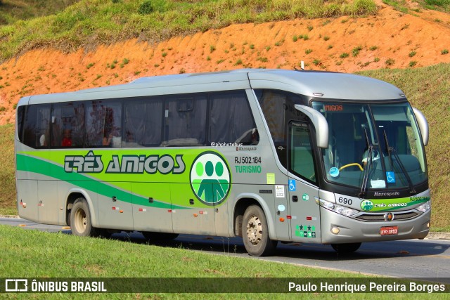 Turismo Três Amigos 690 na cidade de Aparecida, São Paulo, Brasil, por Paulo Henrique Pereira Borges. Número da foto: #13270910.