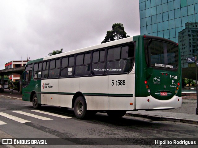 Via Sul Transportes Urbanos 5 1588 na cidade de São Paulo, São Paulo, Brasil, por Hipólito Rodrigues. Número da foto: #13271322.