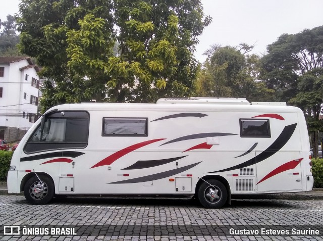 Motorhomes 0018 na cidade de Petrópolis, Rio de Janeiro, Brasil, por Gustavo Esteves Saurine. Número da foto: #13271336.