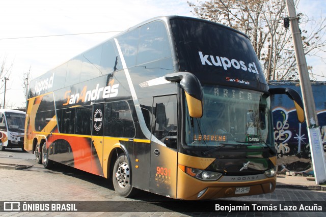 Pullman San Andrés 9031 na cidade de Estación Central, Santiago, Metropolitana de Santiago, Chile, por Benjamín Tomás Lazo Acuña. Número da foto: #13270291.