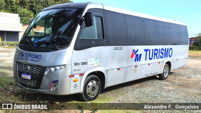 KM Transportes e Turismo MLJ5E15 na cidade de Joinville, Santa Catarina, Brasil, por Alexandre F.  Gonçalves. Número da foto: #13271182.
