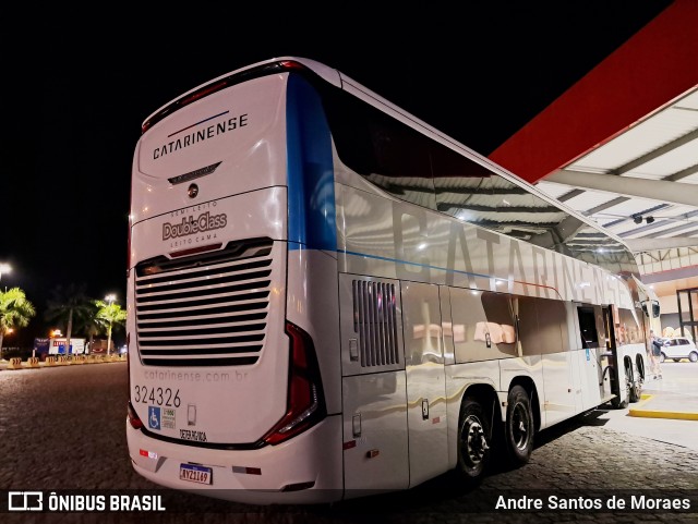 Auto Viação Catarinense 324326 na cidade de Registro, São Paulo, Brasil, por Andre Santos de Moraes. Número da foto: #13272177.