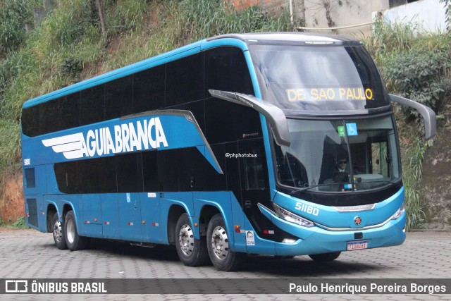 Viação Águia Branca 51180 na cidade de Caratinga, Minas Gerais, Brasil, por Paulo Henrique Pereira Borges. Número da foto: #13273148.