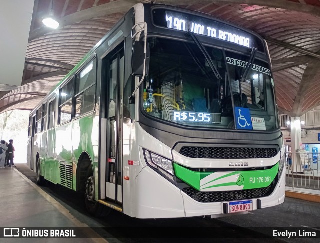 Viação Elite RJ 176.051 na cidade de Barra Mansa, Rio de Janeiro, Brasil, por Evelyn Lima. Número da foto: #13271728.