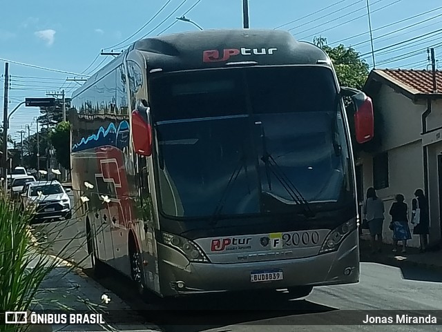 JP Tur Locação e Transportes - Costa e Pinheiro Locação e Transportes 2000 na cidade de Serrana, São Paulo, Brasil, por Jonas Miranda. Número da foto: #13272399.
