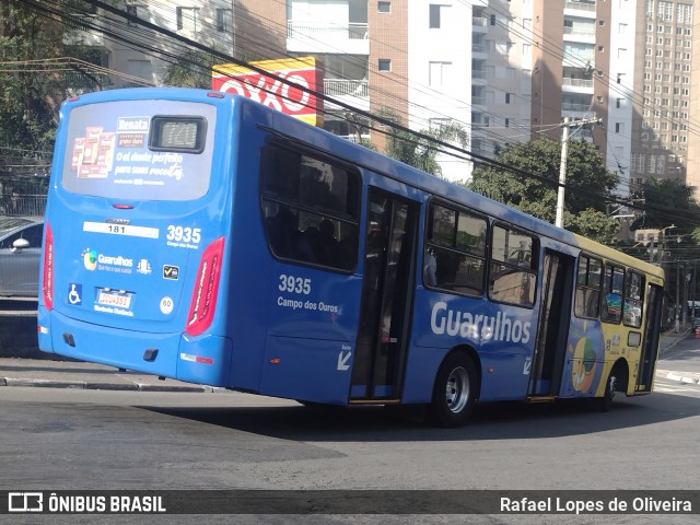 Viação Campo dos Ouros 3935 na cidade de Guarulhos, São Paulo, Brasil, por Rafael Lopes de Oliveira. Número da foto: #13271699.
