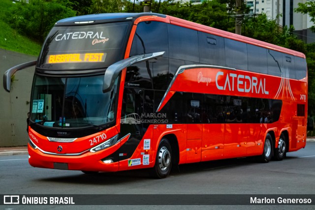 Catedral Turismo 24710 na cidade de Barueri, São Paulo, Brasil, por Marlon Generoso. Número da foto: #13276089.
