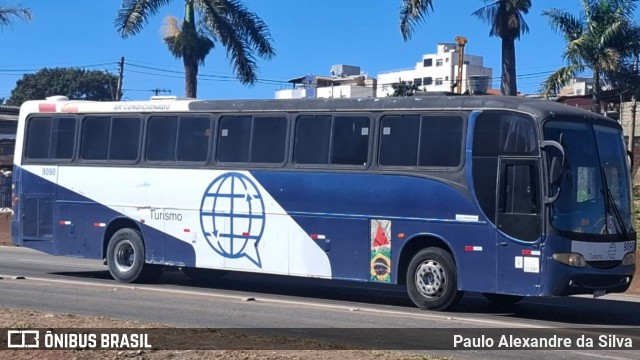 Ônibus Particulares 9090 na cidade de Betim, Minas Gerais, Brasil, por Paulo Alexandre da Silva. Número da foto: #13275326.