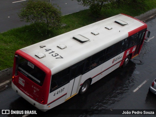 Express Transportes Urbanos Ltda 4 4137 na cidade de São Paulo, São Paulo, Brasil, por João Pedro Souza. Número da foto: #13276531.