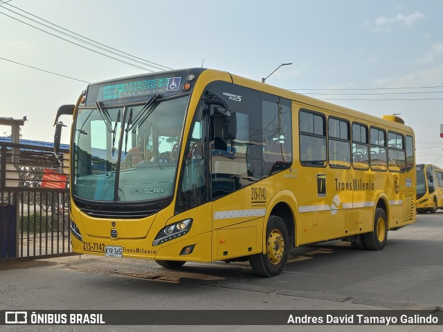 Consorcio Express S.A.S. - Transmilenio Z15-7142 na cidade de Bogotá, Colômbia, por Andres David Tamayo Galindo. Número da foto: #13276360.