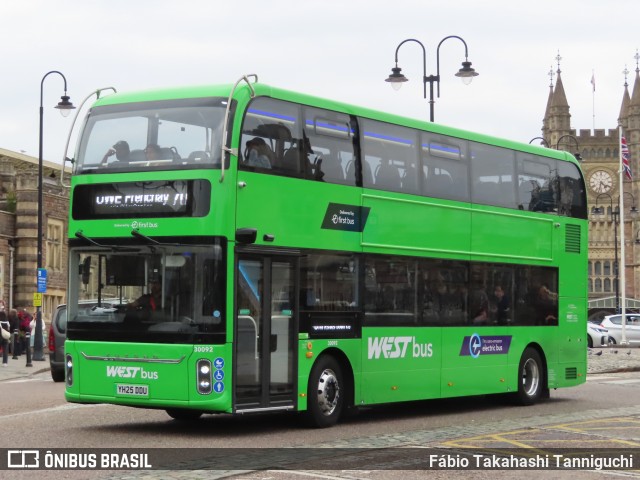 First West of England 30092 na cidade de Bristol, Bristol, Inglaterra, por Fábio Takahashi Tanniguchi. Número da foto: #13275054.