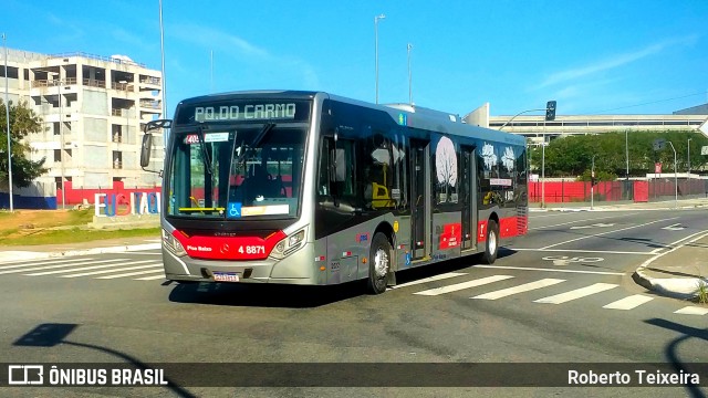 Express Transportes Urbanos Ltda 4 8871 na cidade de São Paulo, São Paulo, Brasil, por Roberto Teixeira. Número da foto: #13275107.