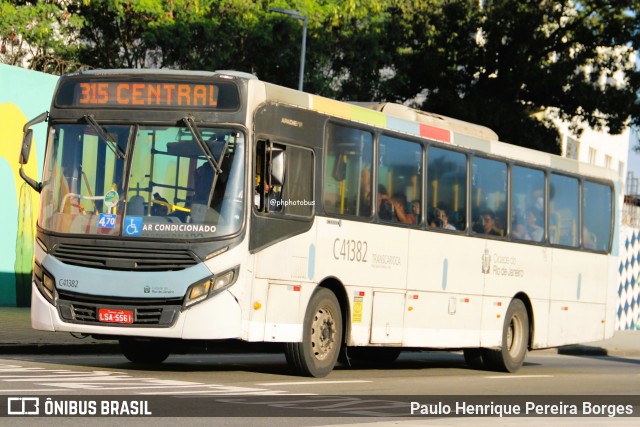 Real Auto Ônibus C41382 na cidade de Rio de Janeiro, Rio de Janeiro, Brasil, por Paulo Henrique Pereira Borges. Número da foto: #13278838.