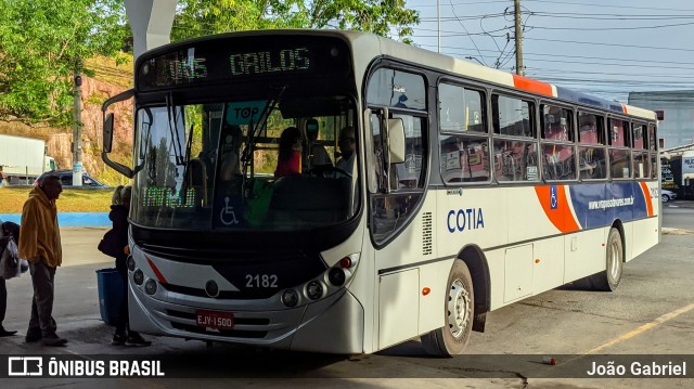 Auto Viação Bragança Metropolitana > Viação Raposo Tavares 2182 na cidade de Cotia, São Paulo, Brasil, por João Gabriel. Número da foto: #13276720.