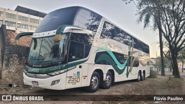Lourdes Tur 2350 na cidade de Divinópolis, Minas Gerais, Brasil, por Flávio Paulino. Número da foto: #13278388.