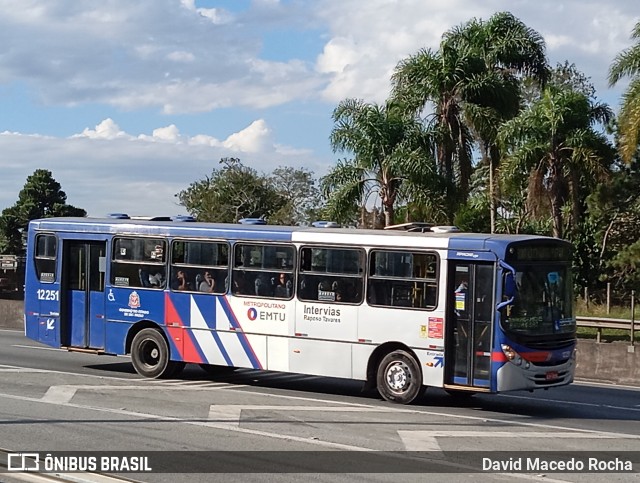Auto Viação Bragança Metropolitana > Viação Raposo Tavares 12.251 na cidade de Cotia, São Paulo, Brasil, por David Macedo Rocha. Número da foto: #13277018.