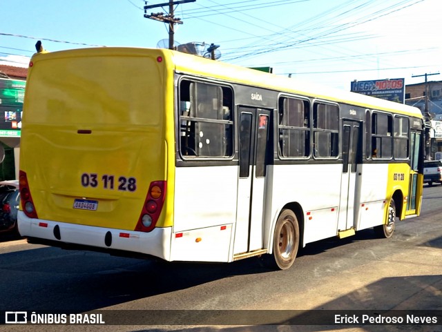 M&P Transporte 03 11 28 na cidade de Santarém, Pará, Brasil, por Erick Pedroso Neves. Número da foto: #13278825.