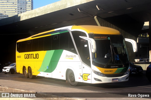 Empresa Gontijo de Transportes 19690 na cidade de Belo Horizonte, Minas Gerais, Brasil, por Rava Ogawa. Número da foto: #13278132.