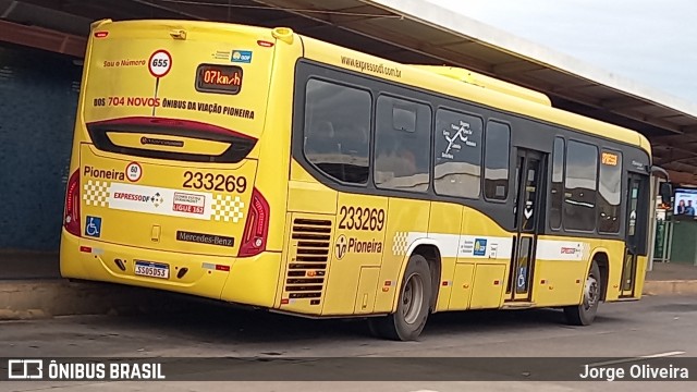 Viação Pioneira 233269 na cidade de Santa Maria, Distrito Federal, Brasil, por Jorge Oliveira. Número da foto: #13278580.