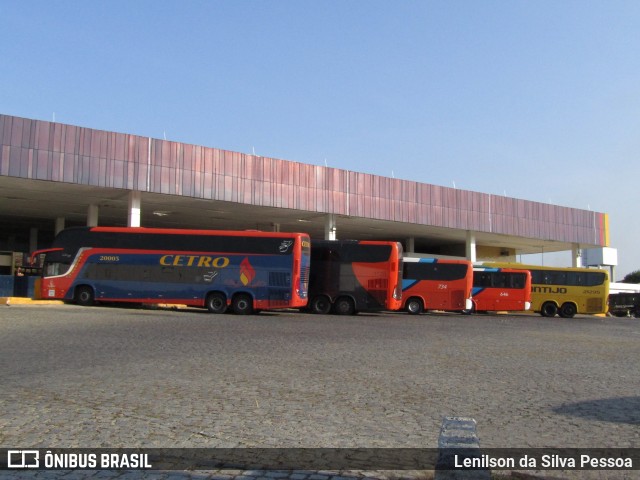 Viação Cetro 20003 na cidade de Caruaru, Pernambuco, Brasil, por Lenilson da Silva Pessoa. Número da foto: #13281835.