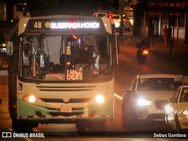 Autotransportes San Antonio 48 na cidade de San José, San José, Costa Rica, por Sebas Gamboa. Número da foto: #13281320.