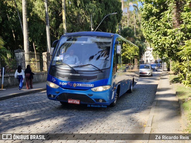 RL Tur 110 na cidade de Petrópolis, Rio de Janeiro, Brasil, por Zé Ricardo Reis. Número da foto: #13281229.