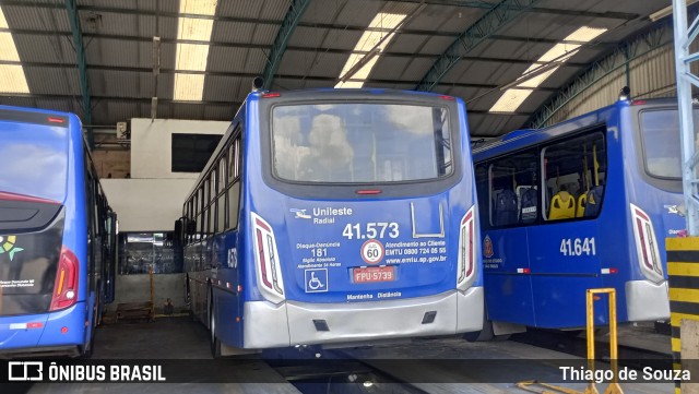 Radial Transporte Coletivo 41.573 na cidade de Suzano, São Paulo, Brasil, por Thiago de Souza. Número da foto: #13283584.
